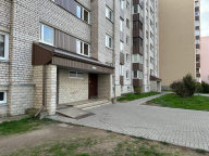 Kangelaste prospekt 43, Narva